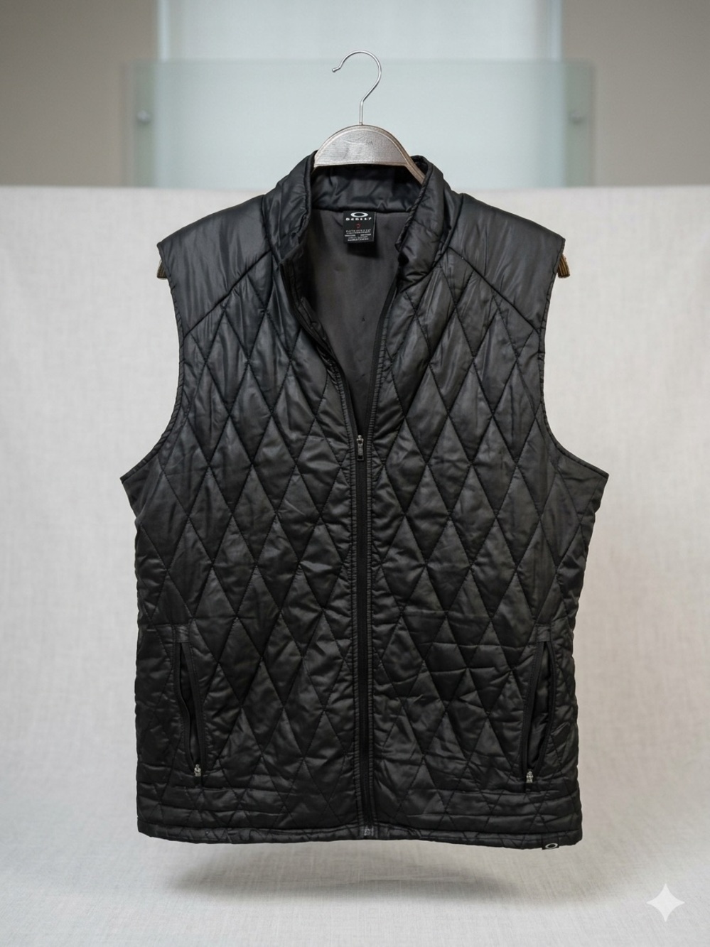 Oakley Black Quilted Diamond-Pattern Vest